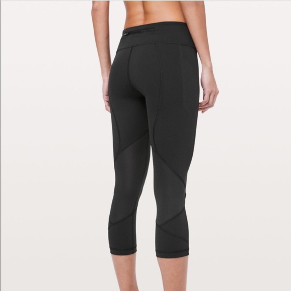 Lululemon pace rival crop